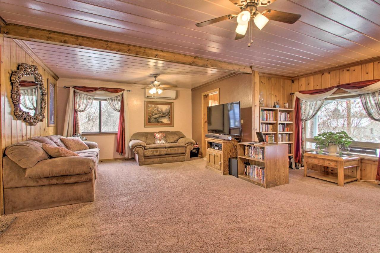 Cozy Home With Hot Tub Half Mi To Salmon River! Luaran gambar