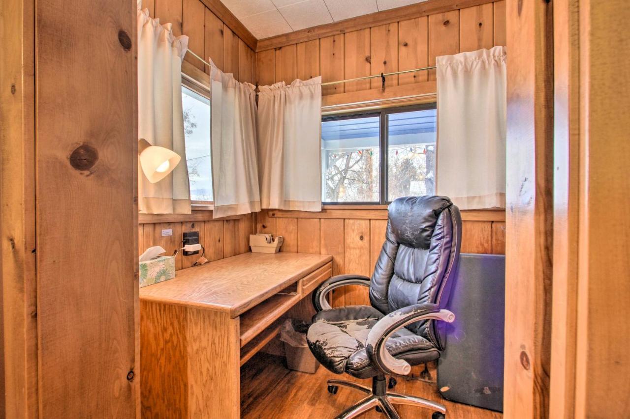 Cozy Home With Hot Tub Half Mi To Salmon River! Luaran gambar